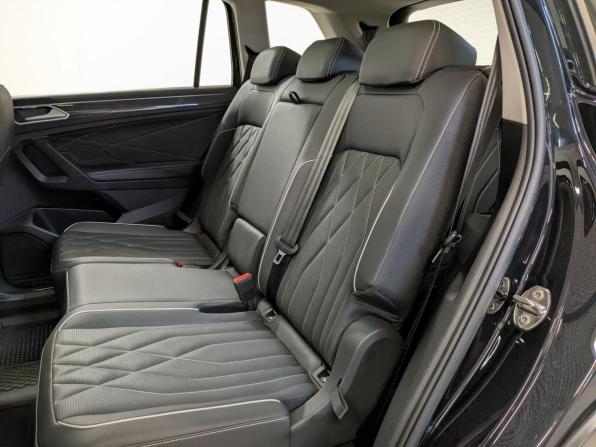 Volkswagen Tiguan II Рестайлинг (China Market) с пробегом 2023 года, цена 4 240 000 рублей, 28088 км, внедорожник, Автокод Объявления