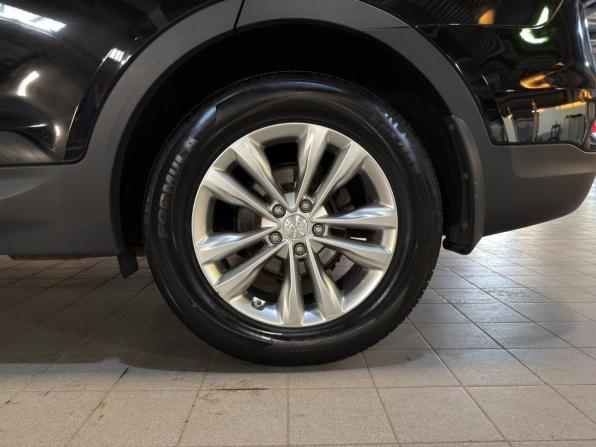 Hyundai Santa Fe III Рестайлинг с пробегом 2018 года, цена 2 279 000 рублей, 140000 км, внедорожник, Автокод Объявления