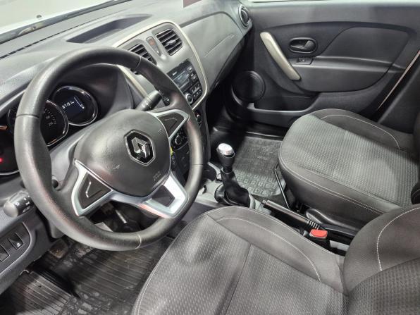 Renault Logan II Рестайлинг с пробегом 2022 года, цена 1 090 000 рублей, 67151 км, седан, Автокод Объявления