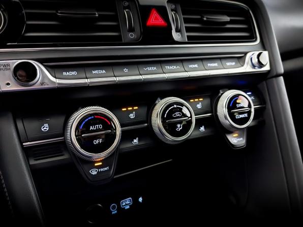 Genesis G70 I с пробегом 2021 года, цена 2 500 000 рублей, 124724 км, седан, Автокод Объявления