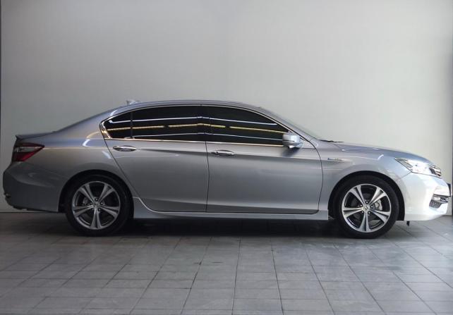 Honda Accord IX Рестайлинг с пробегом 2017 года, цена 2 945 000 рублей, 110579 км, седан, Автокод Объявления