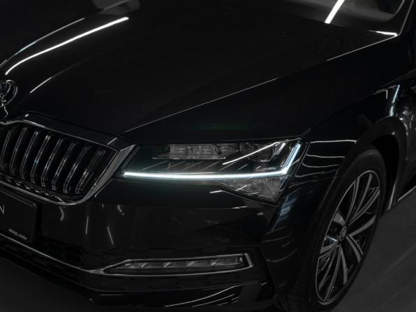 Skoda Superb III Рестайлинг с пробегом 2025 года, цена 3 275 000 рублей, 50 км, лифтбек, Автокод Объявления