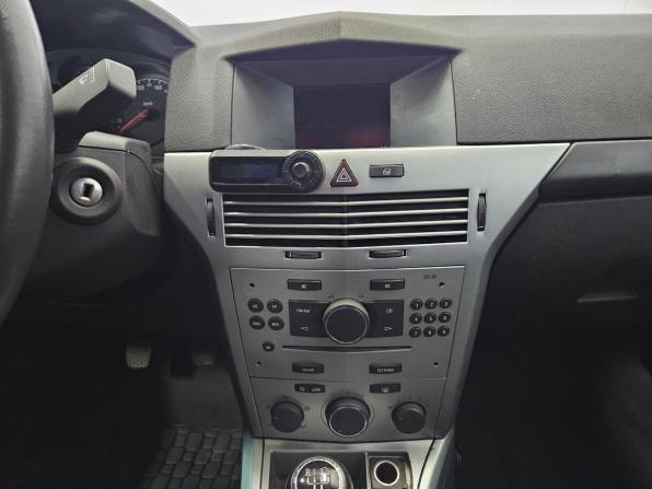 Opel Astra H Рестайлинг с пробегом 2011 года, цена 555 000 рублей, 141079 км, хэтчбек, Автокод Объявления