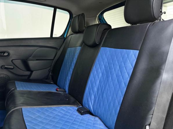 Renault Sandero II с пробегом 2018 года, цена 990 000 рублей, 92700 км, хэтчбек, Автокод Объявления