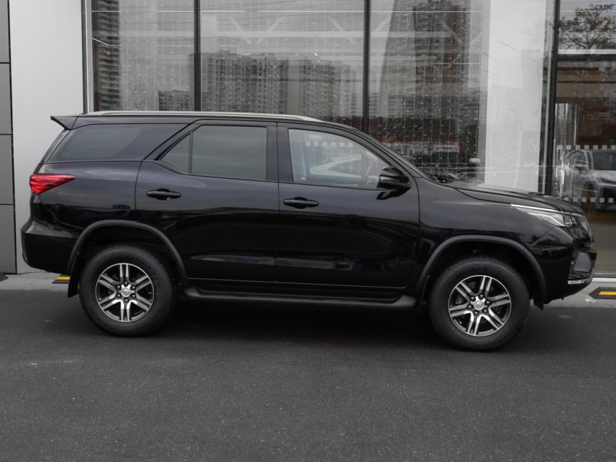 Toyota Fortuner II Рестайлинг Москва  - изображение 4