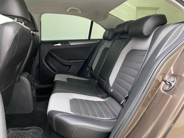 Volkswagen Jetta VI с пробегом 2012 года, цена 990 000 рублей, 227933 км, седан, Автокод Объявления