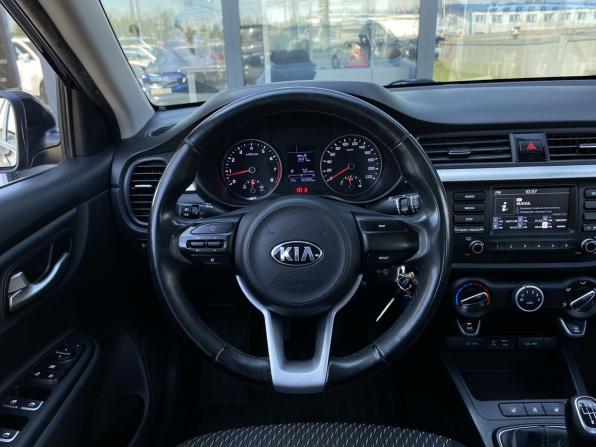 Kia Rio IV с пробегом 2018 года, цена 1 019 000 рублей, 193094 км, седан, Автокод Объявления