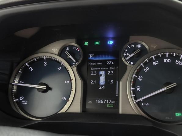 Toyota Land Cruiser Prado 150 Series Рестайлинг 2 с пробегом 2017 года, цена 4 499 000 рублей, 186717 км, внедорожник, Автокод Объявления