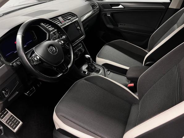 Volkswagen Tiguan II с пробегом 2019 года, цена 2 275 000 рублей, 232962 км, внедорожник, Автокод Объявления