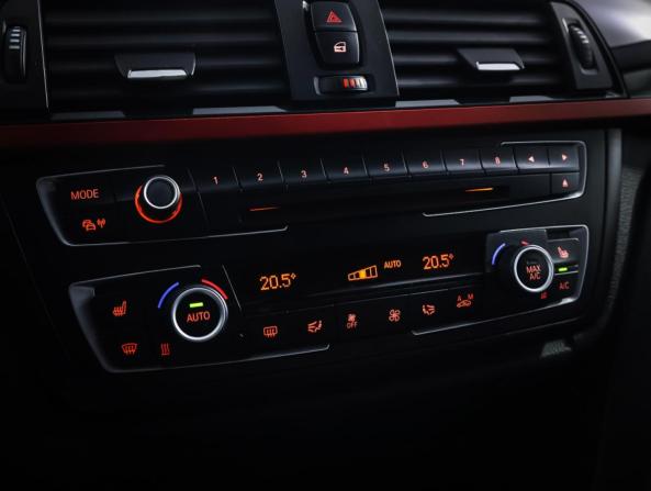 BMW 3 серии VI (F3x) с пробегом 2012 года, цена 1 550 000 рублей, 226971 км, седан, Автокод Объявления