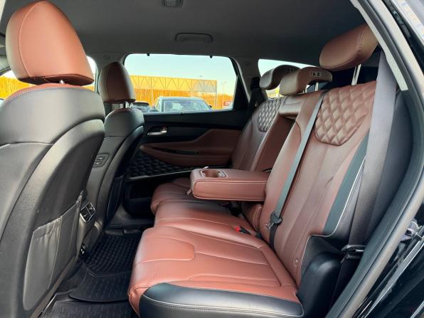 Hyundai Santa Fe IV Рестайлинг с пробегом 2022 года, цена 3 150 000 рублей, 134000 км, внедорожник, Автокод Объявления