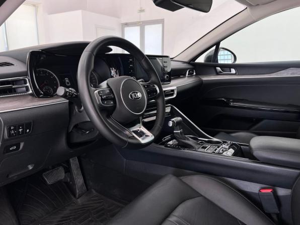 Kia K5 III с пробегом 2020 года, цена 2 390 000 рублей, 84984 км, седан, Автокод Объявления