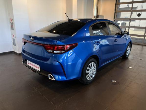 Kia Rio IV Рестайлинг с пробегом 2021 года, цена 1 379 000 рублей, 98000 км, седан, Автокод Объявления