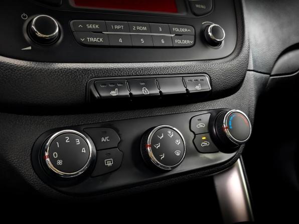 Kia Ceed II Рестайлинг с пробегом 2018 года, цена 1 300 000 рублей, 171570 км, универсал, Автокод Объявления