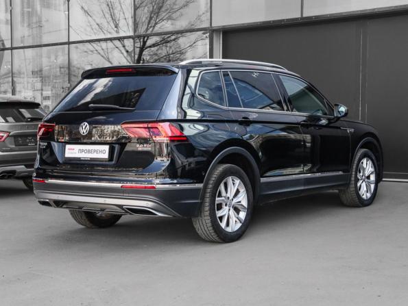 Volkswagen Tiguan II с пробегом 2019 года, цена 2 700 000 рублей, 105309 км, внедорожник, Автокод Объявления