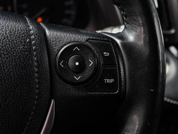 Toyota RAV4 IV (XA40) Рестайлинг с пробегом 2018 года, цена 2 390 000 рублей, 159255 км, внедорожник, Автокод Объявления