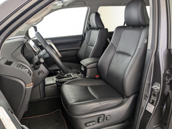 Toyota Land Cruiser Prado 150 Series Рестайлинг 3 с пробегом 2022 года, цена 7 990 000 рублей, 30746 км, внедорожник, Автокод Объявления