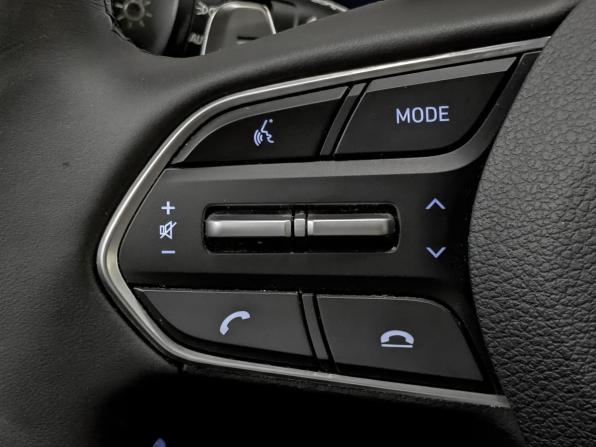 Hyundai Santa Fe IV Рестайлинг с пробегом 2021 года, цена 3 790 000 рублей, 43324 км, внедорожник, Автокод Объявления