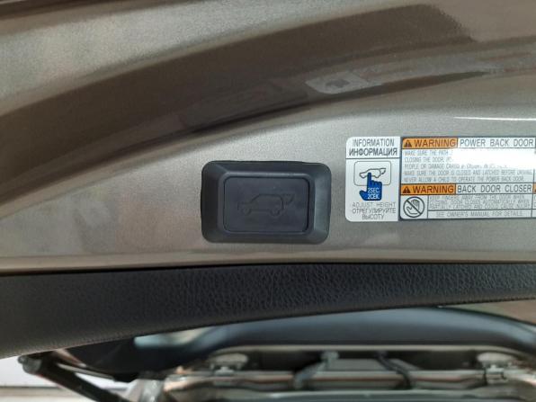 Toyota RAV4 IV (XA40) с пробегом 2014 года, цена 2 190 000 рублей, 125245 км, внедорожник, Автокод Объявления