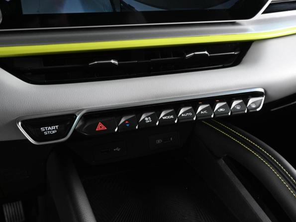 Geely Coolray I Рестайлинг с пробегом 2023 года, цена 1 999 000 рублей, 49305 км, внедорожник, Автокод Объявления