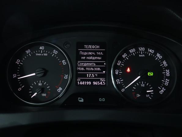Skoda Rapid I с пробегом 2014 года, цена 889 000 рублей, 144037 км, лифтбек, Автокод Объявления