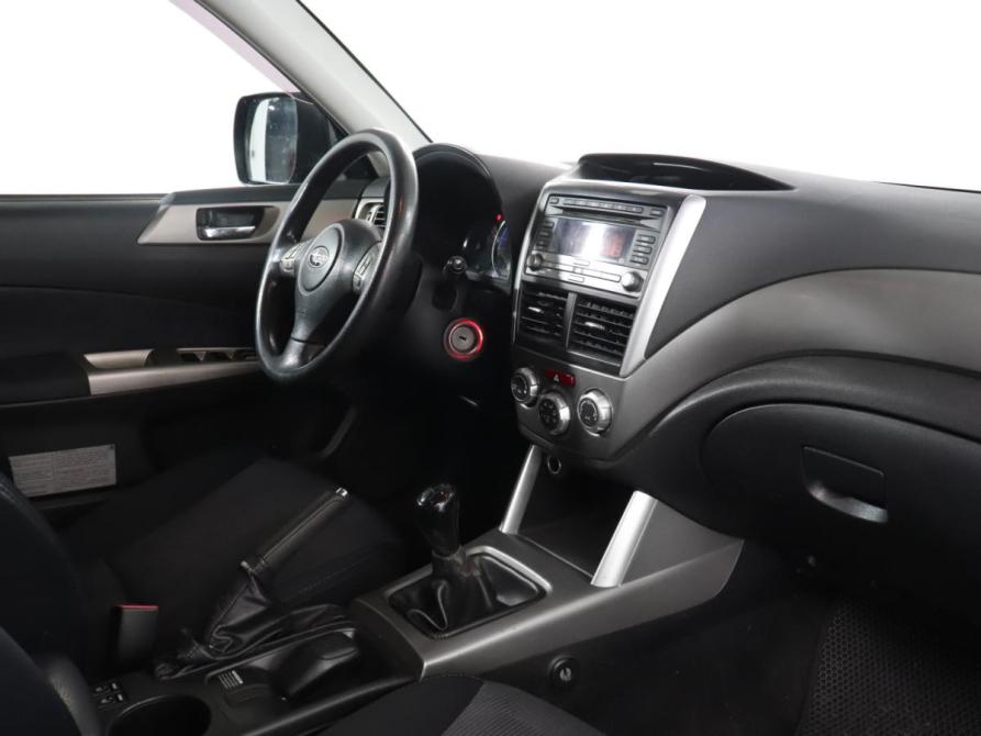 Subaru Forester III Москва  - изображение 10