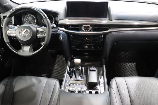 Lexus LX III Рестайлинг 2 с пробегом 2019 года, цена 9 250 000 рублей, 69324 км, внедорожник, Автокод Объявления