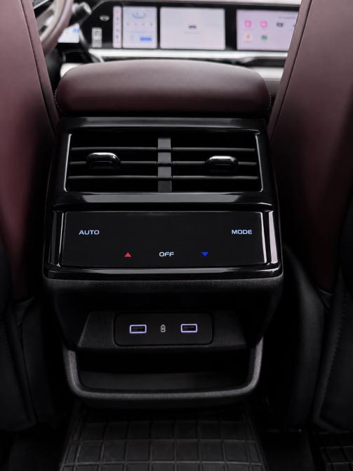 Geely Monjaro I Набережные Челны  - изображение 25