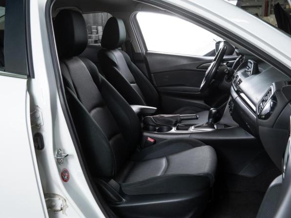 Mazda 3 III (BM) с пробегом 2014 года, цена 1 270 000 рублей, 132482 км, седан, Автокод Объявления