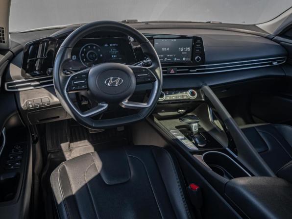 Hyundai Elantra VII (CN7) с пробегом 2022 года, цена 1 850 000 рублей, 86787 км, седан, Автокод Объявления