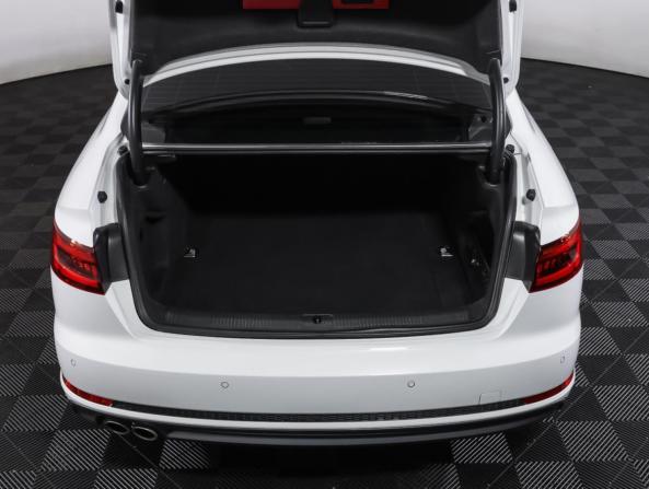 Audi A4 V (B9) с пробегом 2018 года, цена 2 300 000 рублей, 199000 км, седан, Автокод Объявления