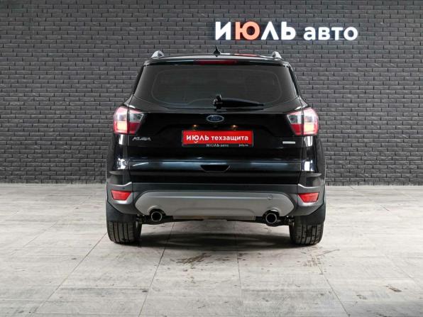 Ford Kuga II Рестайлинг с пробегом 2018 года, цена 1 680 000 рублей, 77138 км, внедорожник, Автокод Объявления