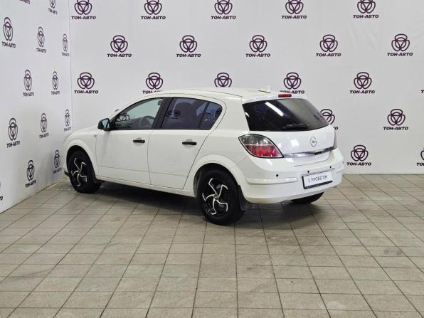 Opel Astra H Рестайлинг с пробегом 2011 года, цена 555 000 рублей, 141079 км, хэтчбек, Автокод Объявления