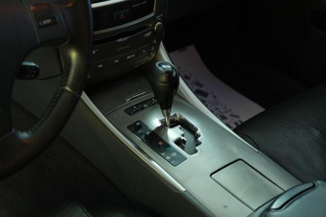Lexus IS II с пробегом 2007 года, цена 1 049 000 рублей, 271000 км, седан, Автокод Объявления