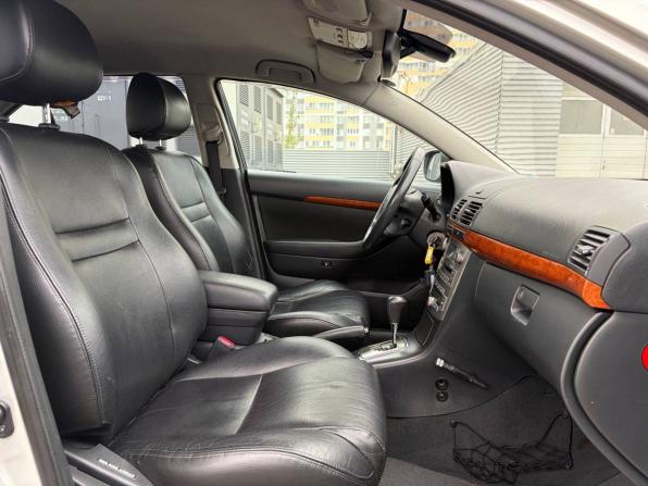 Toyota Avensis II с пробегом 2006 года, цена 595 000 рублей, 275000 км, седан, Автокод Объявления