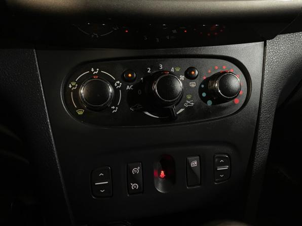 Renault Logan II с пробегом 2014 года, цена 449 900 рублей, 338156 км, седан, Автокод Объявления