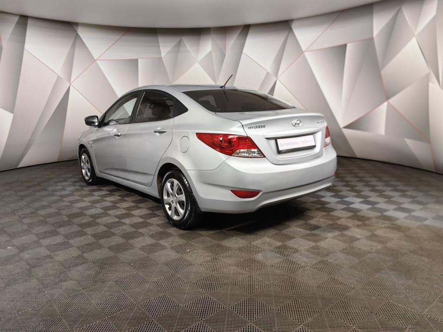 Hyundai Solaris I Москва  - изображение 4