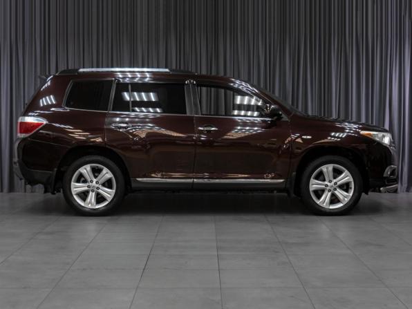 Toyota Highlander II (XU40) Рестайлинг с пробегом 2012 года, цена 2 199 000 рублей, 223837 км, внедорожник, Автокод Объявления
