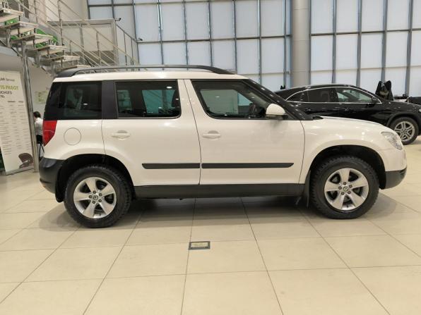 Skoda Yeti I с пробегом 2013 года, цена 630 000 рублей, 305585 км, внедорожник, Автокод Объявления