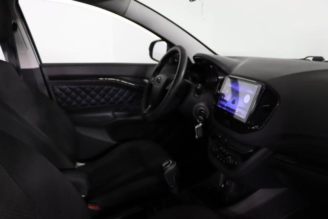 Lada (ВАЗ) Vesta I с пробегом 2018 года, цена 899 990 рублей, 61001 км, седан, Автокод Объявления