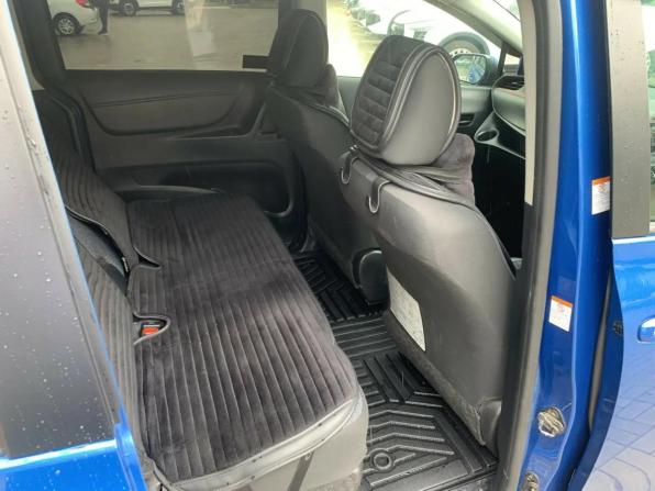 Toyota Sienta II с пробегом 2015 года, цена 1 425 000 рублей, 128119 км, минивэн, Автокод Объявления