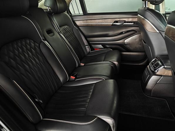 Genesis G90 I с пробегом 2019 года, цена 2 155 000 рублей, 279376 км, седан, Автокод Объявления
