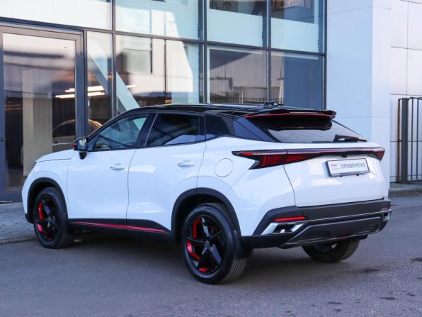 Omoda C5 I с пробегом 2023 года, цена 1 549 000 рублей, 109282 км, внедорожник, Автокод Объявления