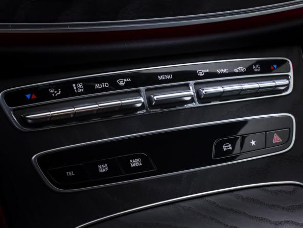 Mercedes-Benz E-Класс V (W213 S213 C238) Рестайлинг с пробегом 2021 года, цена 4 254 000 рублей, 86256 км, седан, Автокод Объявления