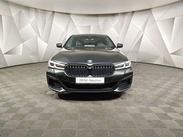 BMW 5 серии VII (G30/G31/G38) Рестайлинг с пробегом 2021 года, цена 4 488 360 рублей, 68549 км, седан, Автокод Объявления