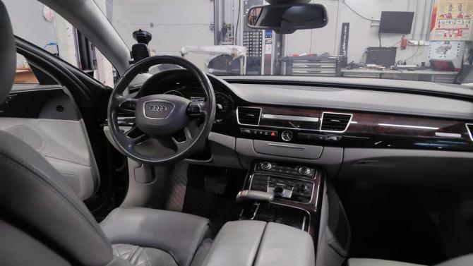 Audi A8 III (D4) Рестайлинг с пробегом 2013 года, цена 2 200 000 рублей, 105887 км, седан, Автокод Объявления