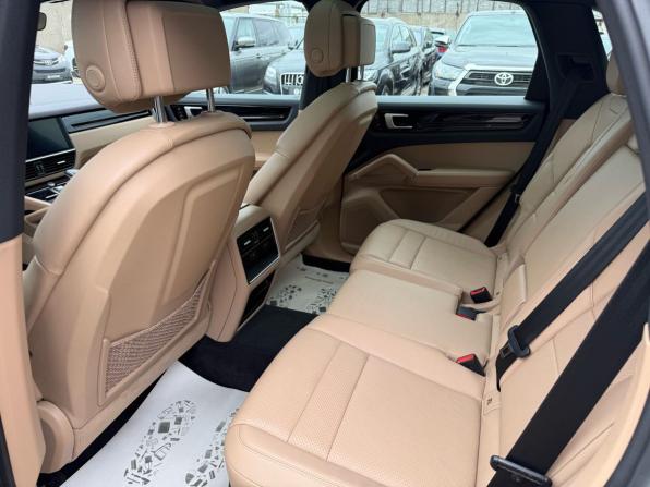 Porsche Cayenne III с пробегом 2019 года, цена 5 890 000 рублей, 97659 км, внедорожник, Автокод Объявления