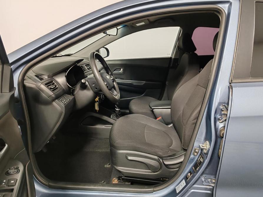 Kia Rio III Москва  - изображение 16