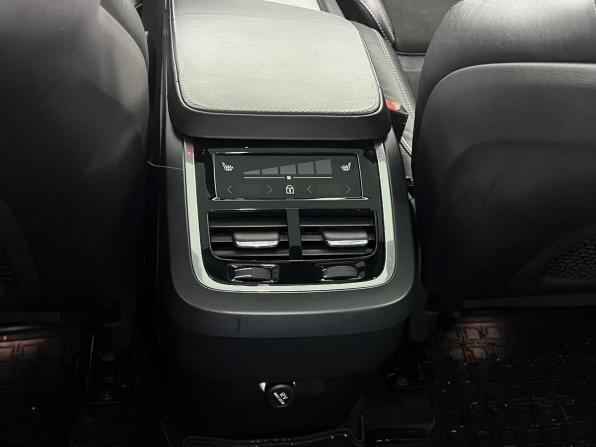 Volvo XC90 II Рестайлинг 1 с пробегом 2019 года, цена 4 500 000 рублей, 140000 км, внедорожник, Автокод Объявления