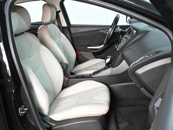 Ford Focus III Рестайлинг с пробегом 2015 года, цена 935 000 рублей, 245794 км, хэтчбек, Автокод Объявления